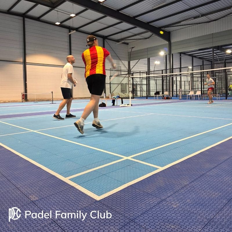 terrain de badminton Padel Family Club